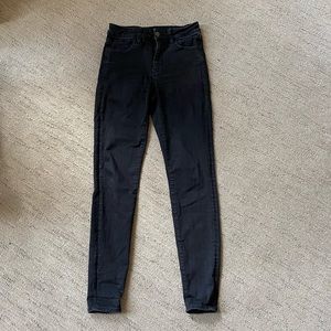 High waisted black jeans / jeggings